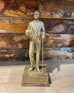 Bastonlu Atatürk Heykeli